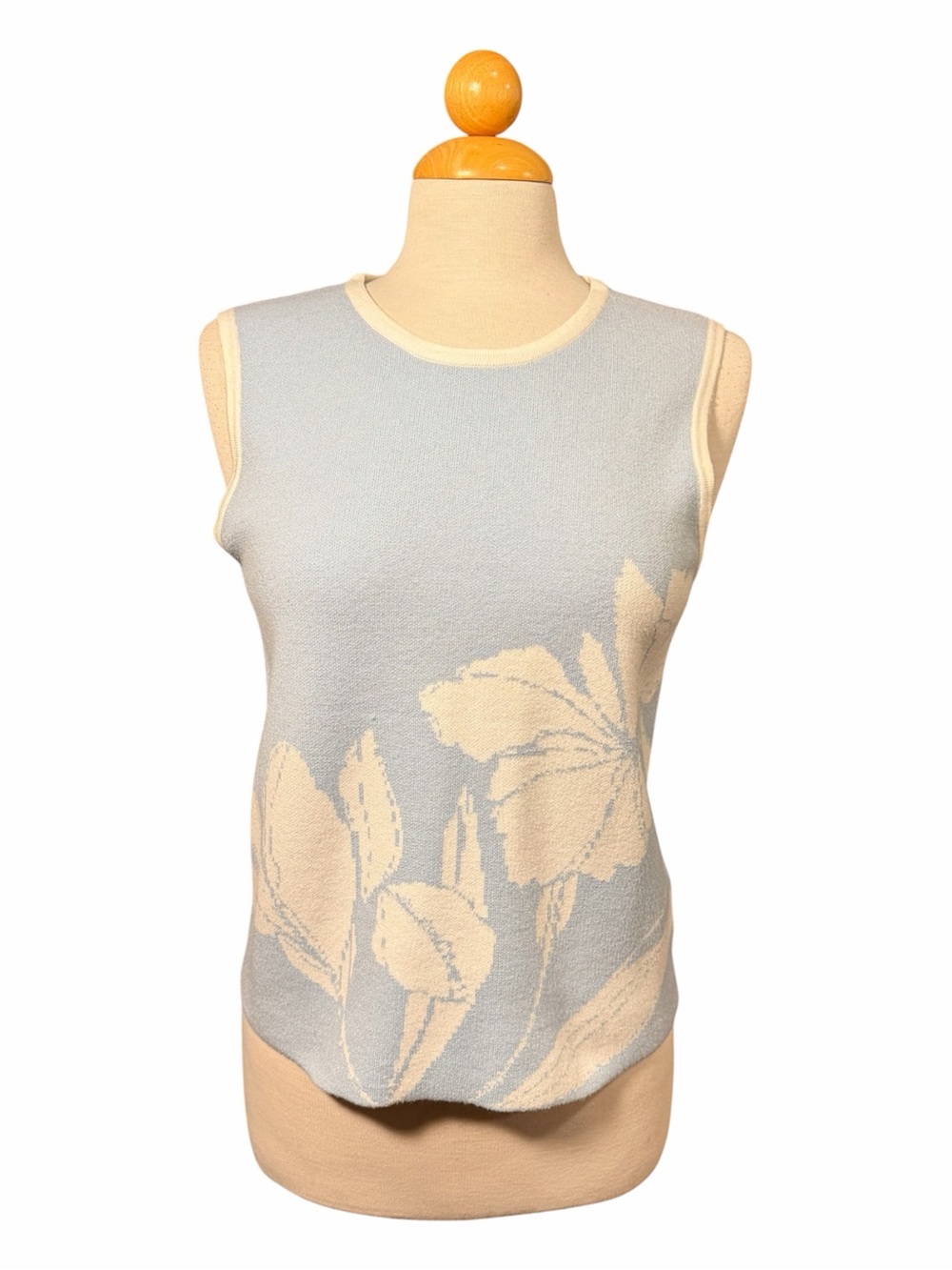 NWOT RACHEL Rachel Roy Light Blue and Cream Floral Knit Tank